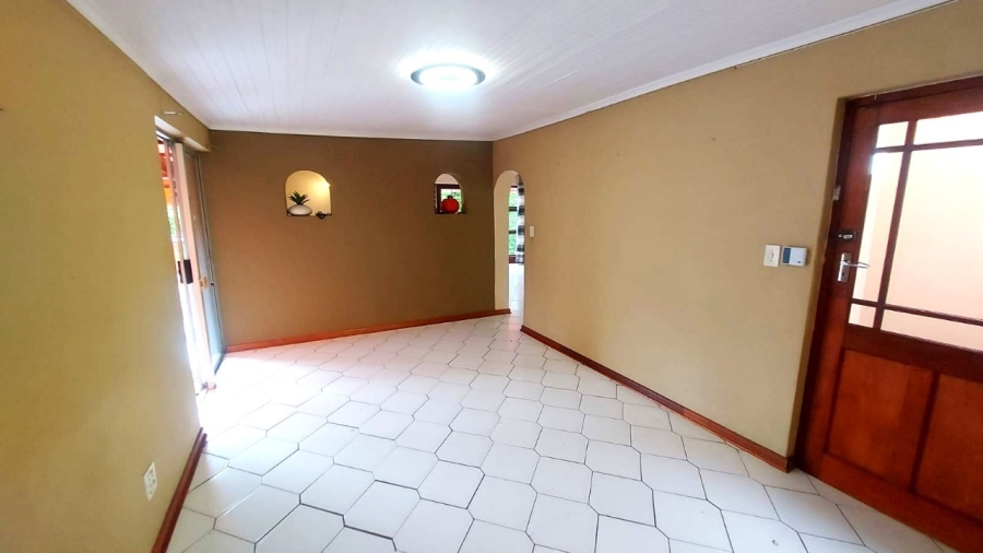 3 Bedroom Property for Sale in Nahoon Valley Park Eastern Cape